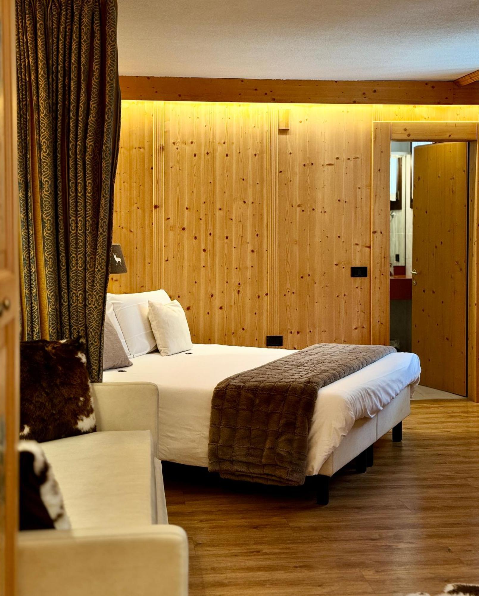 Hotel Caminetto Folgarida Bagian luar foto