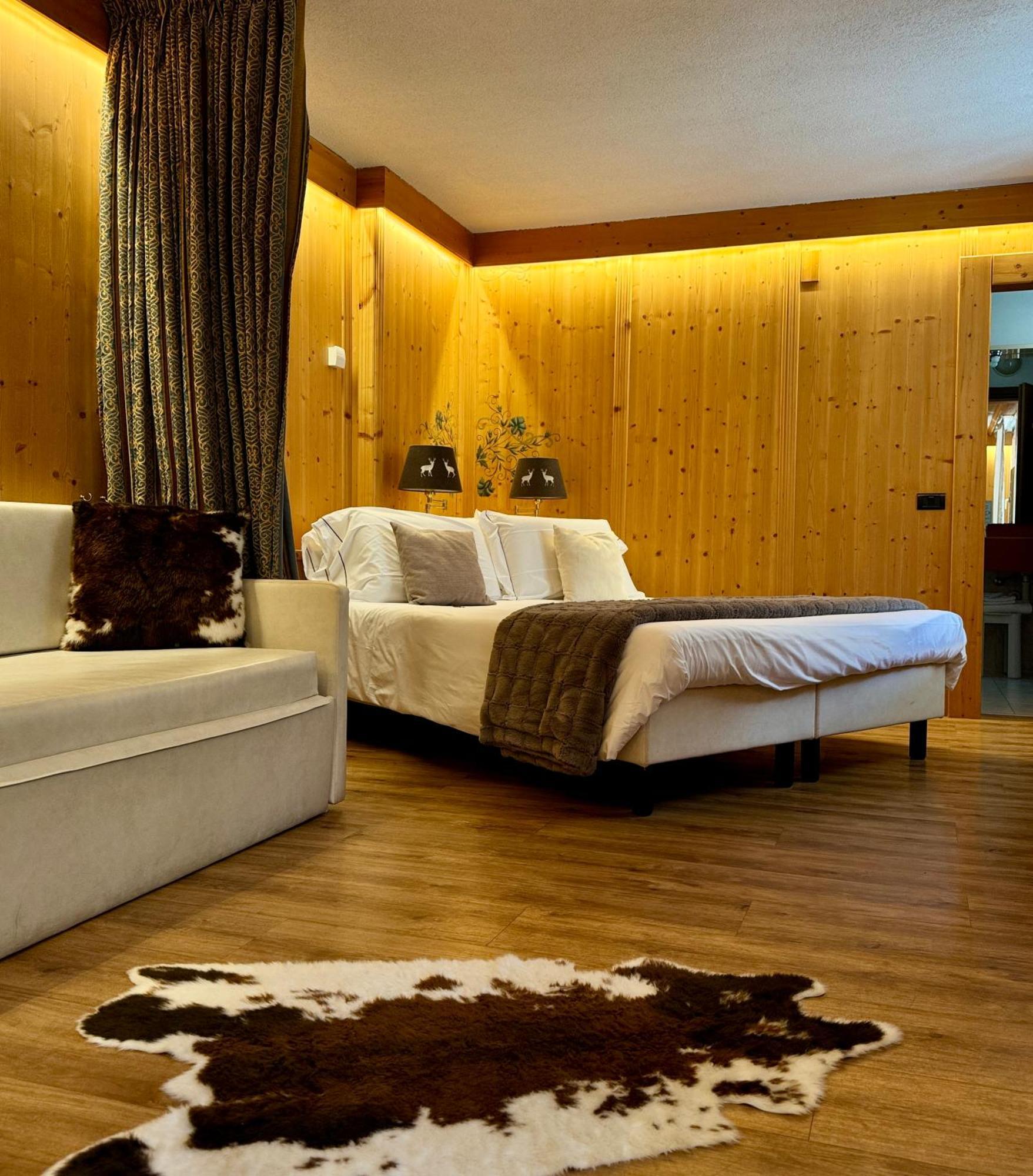Hotel Caminetto Folgarida Bagian luar foto