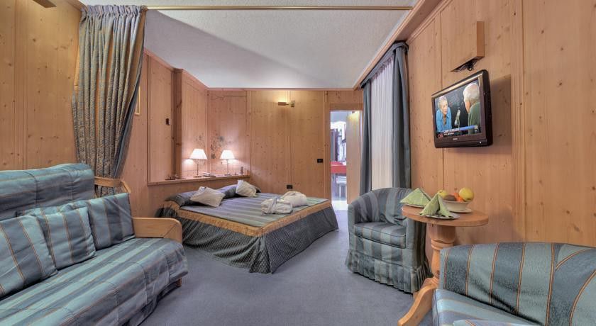 Hotel Caminetto Folgarida Bagian luar foto